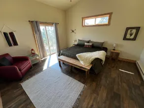 North Hills Hideaway - Image 4