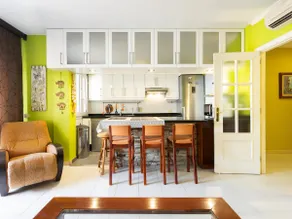 Seafront Apartment with Pool - Image 2