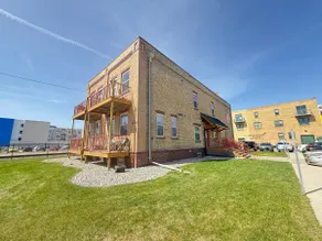 King Loft I Free Parking, Downtown, Keyless Entry - Image 3