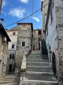 Historic & Charming Home in Bassiano - Image 4
