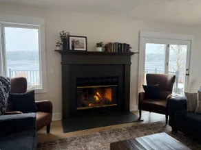 Lakefront Retreat | Sleeps 12 | Dock & Hot Tub - Image 5
