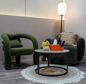 Classic style studio with smart entrance - Image 3