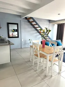 Comfortable and bright apartment - Image 4