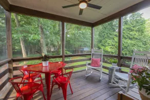 Eclectic Downtown Cottage w/ Enchanting Backyard - Image 5