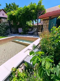 Countryhouse by the Creek - Image 2