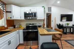 Chalet Lodging II Spring Grove - Image 3