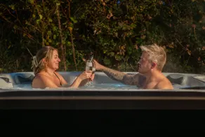 Stay Aboard The Pullman · Train with Hot Tub - Image 2
