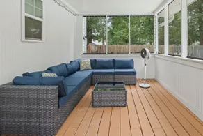 Private Pool and Hot Tub, Screened in Patio House! - Image 4