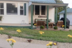 Emerald & Ivory Cottage - Image 5