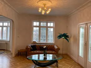 Elegant home with terrace – 5 min from metro - Image 2