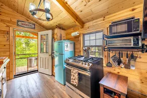 Log Cabin w/ Mountain Views + Large Deck - Image 4