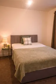 Bright & Spacious 3-Bed Rotherham Home Ideal for Families or Contractors - Image 5