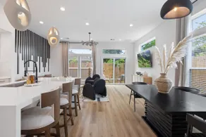 2 Luxury Homes in 1 - Walk to Nightlife & Stadiums - Image 3