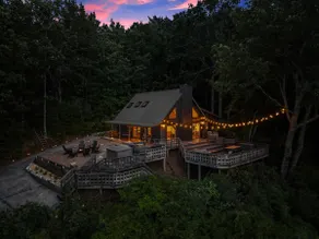 Stargazer Retreat | Hot Tub & Fire Pit *Near Helen - Image 2