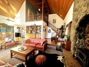 Very private w/ gorgeous views, kid+pet-friendly - Image 2