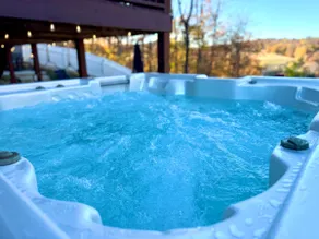 Sleeps 10+HotTub+Dock+Heated Pool/Pets w/Fee - Image 2