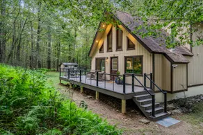 ”Cozy Pocono Cabin in the Woods – Fire Pit - Image 2