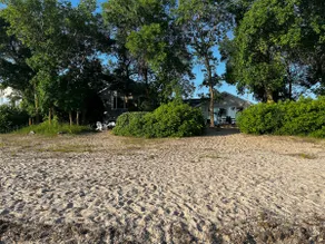 Gimli Lakefront Bliss - Image 5