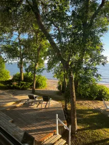 Gimli Lakefront Bliss - Image 2