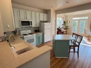 *NEW* Elegant Spacious Escape, Serene Wooded Views - Image 3