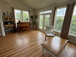 *NEW* Elegant Spacious Escape, Serene Wooded Views - Image 5
