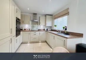 3 Bed Stylish Shrewsbury Home - Image 4