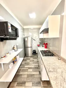 Alameda Apartment - Image 2
