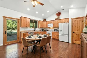 Casa Bonita in the heart of Corrales - Image 3