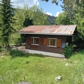 Small Authentic Annecy Chalet - Image 3