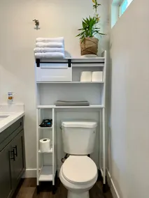 Cozy Apartment • Weekly Stays - Image 4