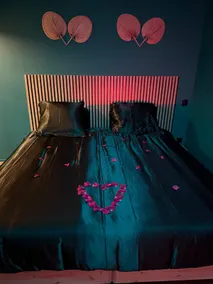 Love room, Le 827 - Image 4