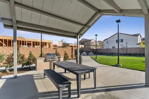 Modern Comfort 3BR Near Fw15 - Image 5