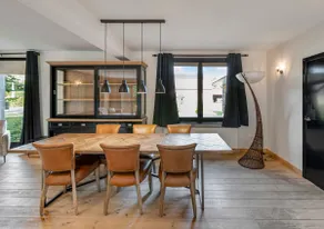 Charming house with spacious garden - Image 3
