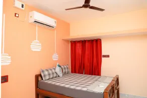 Taj Villa | Spacious 3BHK | White Town & Promenade - Image 4