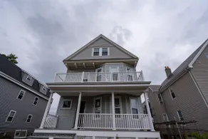 14A6_Stylish 3BR Apt Walk to Subway, Near Boston - Image 4