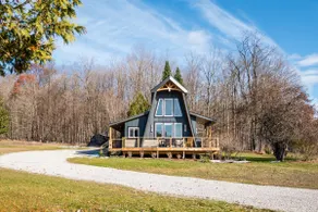 Designer Aframe- 15 mins from Petoskey and Walloon - Image 3