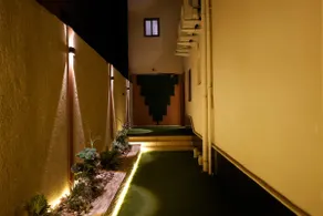 Beautiful and elegant studio - Image 5
