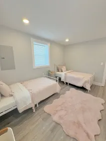 The Little Laurel Loft - Near Downtown-3 - Image 3