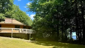 Charming lakeside house - Image 2