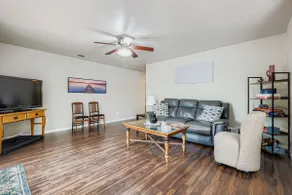 Austin Family-friendly 3BR w/ yard , pet friendly - Image 2