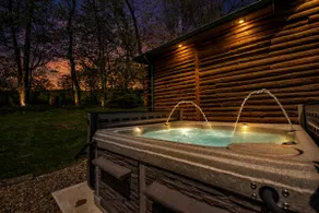 Alibi Cabin | Pool, Hot Tub & Trails | 17 Acres - Image 4