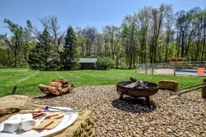 Alibi Cabin | Pool, Hot Tub & Trails | 17 Acres - Image 5