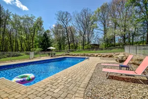 Alibi Cabin | Pool, Hot Tub & Trails | 17 Acres - Image 3