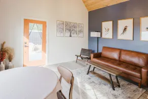 Modern Cabin on Crie Hill - Image 4