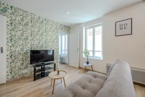 2-Room Apartment - Cozy - Downtown - Image 3