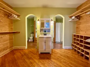 Little Cottage on Church - Image 3