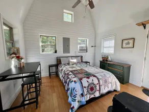 Cozy cottage retreat in the Appalachian Mountains - Image 2