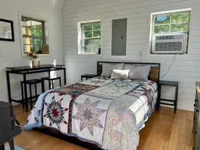 Cozy cottage retreat in the Appalachian Mountains - Image 5