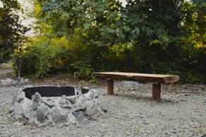 Petite Maison Retreat w/Hot Tub & Firepit! - Image 5
