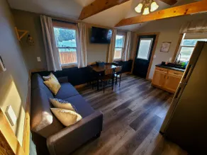 Hay Creek Farmhouse - Image 4